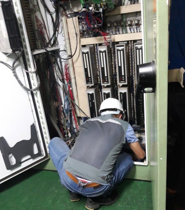 Thiết kế, thi công lắp đặt tủ điện công nghiệp