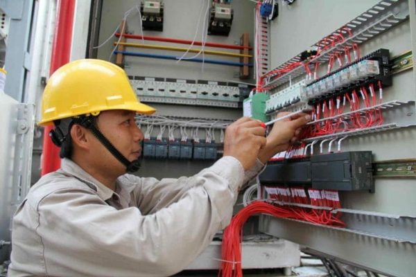 p tủ điện công nghiệp lộc phát autotech